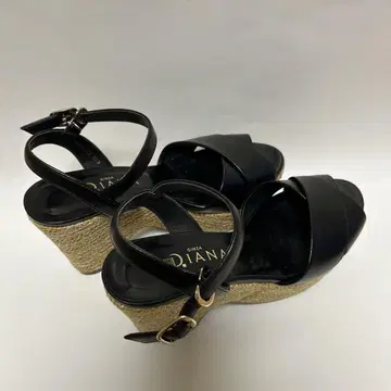 DIANA 통굽 샌들 23.5