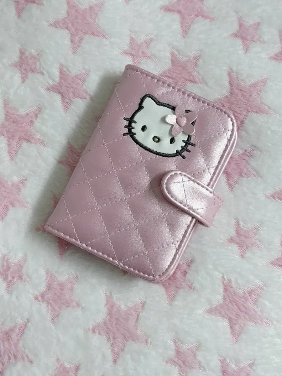 Sanrio Hello Kitty Yumemiru Collectbook Ive NewJeans Boynextdoor is Na Illit Poca
