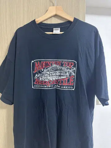 구제 의류 Mountain Top Mercantile 티셔츠