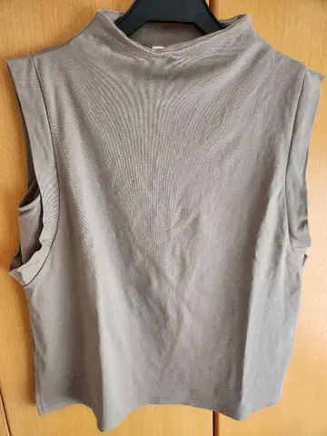 MARW UNITED ARROWS 저렴한 가격의 모드 상의