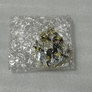 제일복권 포켓몬 이브이 메탈 참 블래키