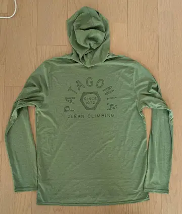 Patagonia 백 프린트 얇은 소재 후드티
