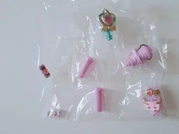 4 프리룬 큐어즈 큔 키미와 아이돌 프리큐어 가챠가챠 변신