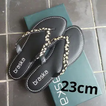 braska 비즈 장식 블랙 샌들 23cm