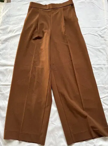 와코루 카르송 와이드 실루엣