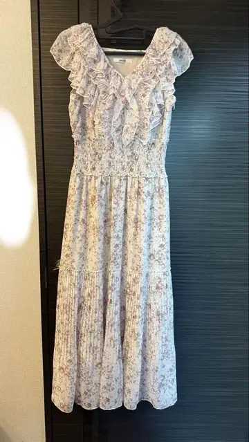 SNIDEL 프릴 꽃무늬 맥시 드레스