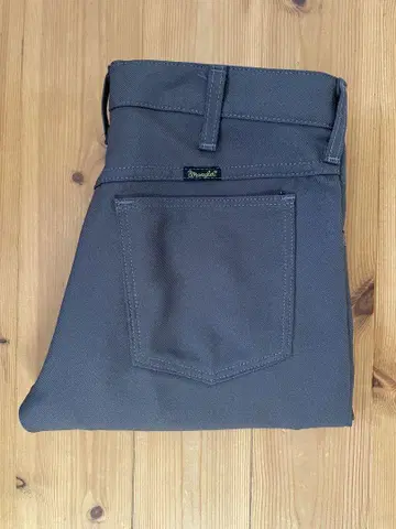 Wrangler/랭글러 테이퍼드 센터 프레스 슬랙스 더블