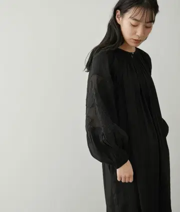 SALON adam et rope' 스캘럽 레이스 릴랙스 원피스