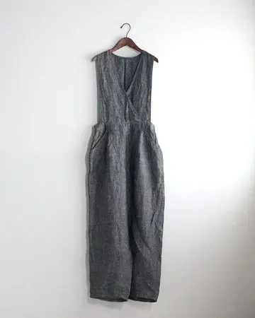 살로펫 V넥 카타카나