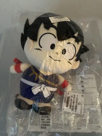 드래곤볼의 거대한 봉제 인형 고쿠