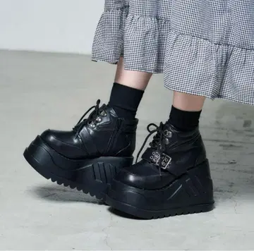 WEGO 세상이 넓게 보이는 신발 통굽 스니커즈 블랙