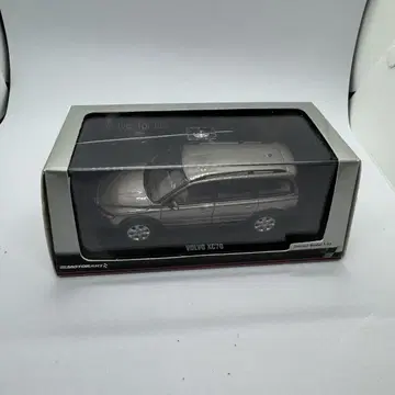 VOLVO XC70 실버 1:43