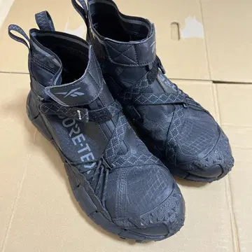 GORE-TEX 방수 하이컷 스니커즈