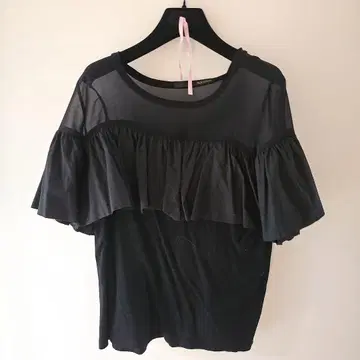 Adonisis 블랙 프릴 반팔 티셔츠