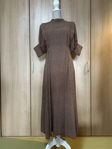 브라운 롱 원피스 퍼프 슬리브 (38)