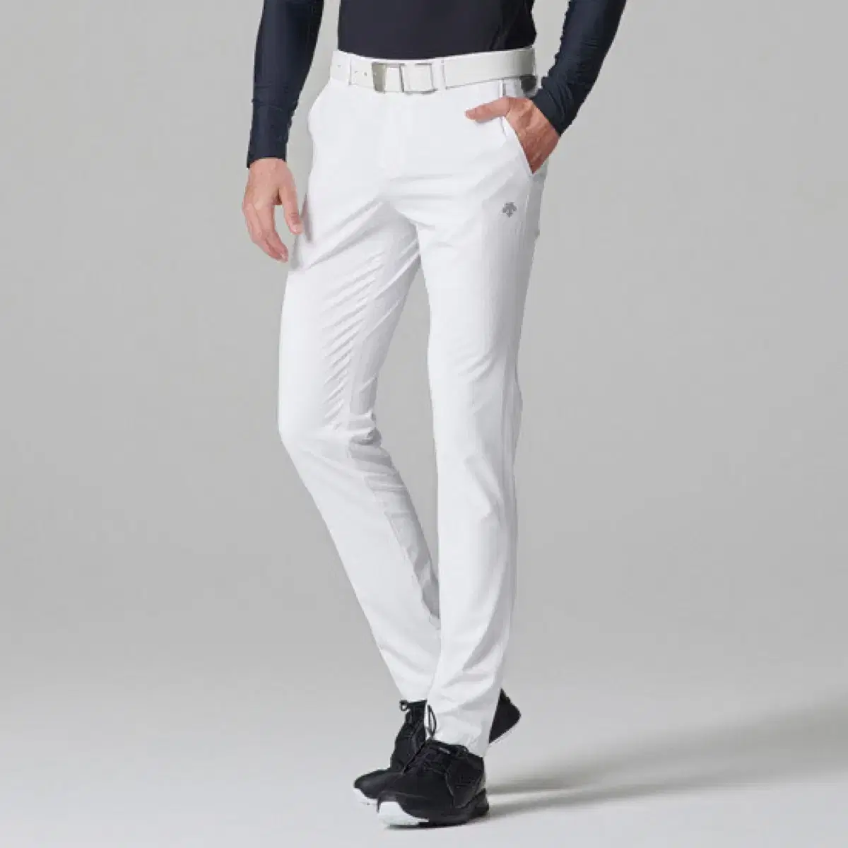 Descente Golf Men's Twill Slim Fit Golf Pants 32