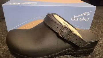미사용 dansko 블랙 클로그 샌들
