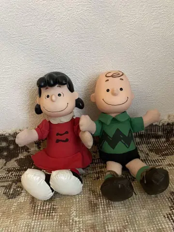 찰리 브라운과 루시 인형 세트
