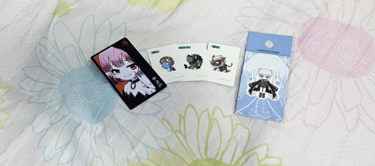 MapleStory) Lucid photocard, Orca sticker