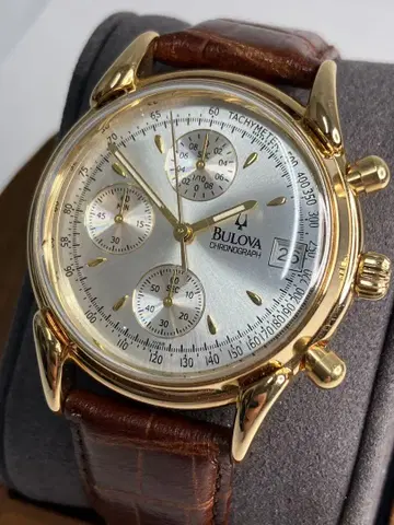Bulova 크로노그래프 손목시계 골드 BVC302 브로바