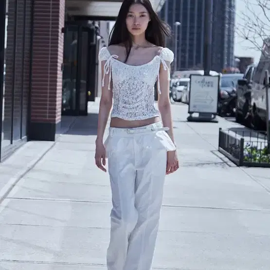 [CERRIC] FLOWER LACE SLEEVELESS / 追跡付 Cerric flower lace sleeveless #세릭,#스컬프터 on Bunjang