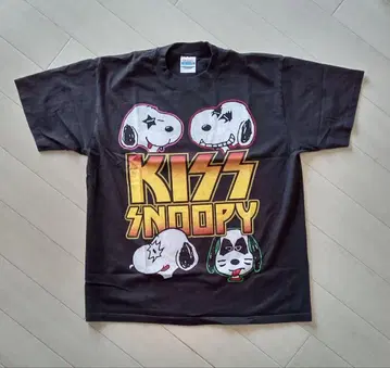 KISS 키스 x 스누피 snoopy 티셔츠