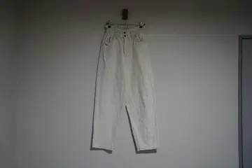 neam 화이트 팬츠