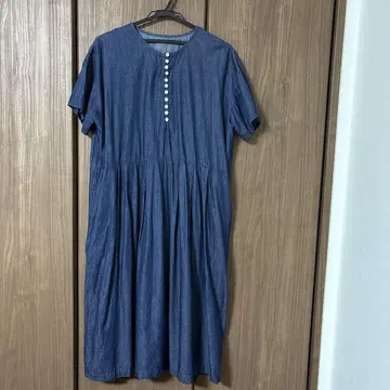 Sorte cuff 소르테 카프 코튼 데님 다버튼 절개 원피스