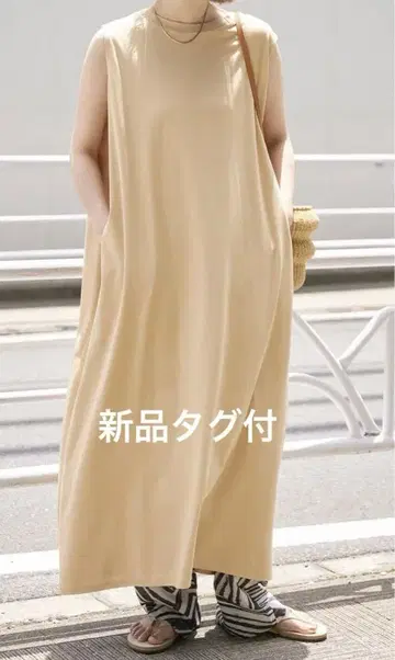 택 포함 새상품 B.C STOCK 슬리브리스 스트레이트 원피스