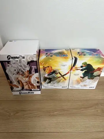 원피스 전광 절경 피규어 로로노아 조로 S-호크와 니카루피 1개