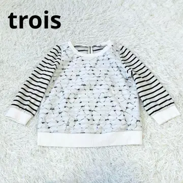 trois 트로아 꽃무늬 레이스 보더 티셔츠