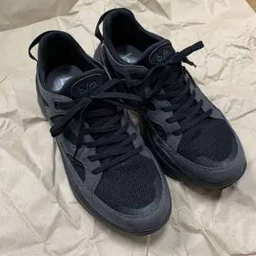 문스타 b/m 스니커즈 25cm