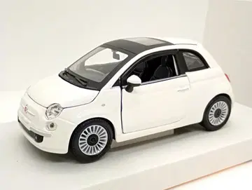브라고 1/24 피아트 500 2007 (화이트)