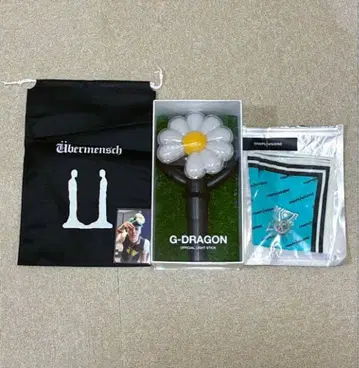 G-DRAGON 응원봉과 미니 응원봉, 스카프