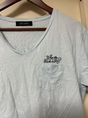 루드 갤러리 V넥 티셔츠 사이즈 4 rude gallery