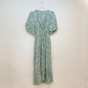 미우비레토 시어 자카드 꽃무늬 크링클 원피스 mi1139019