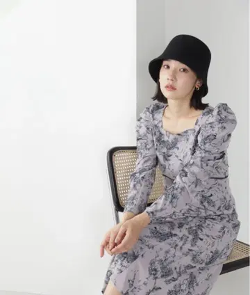NATURAL BEAUTY BASIC 스퀘어 넥 플라워 프린트 원피스