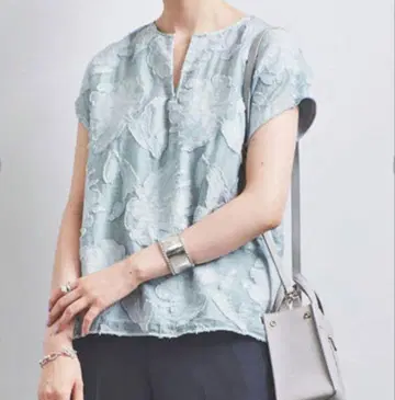 유나이티드 애로우즈 자카드 상의