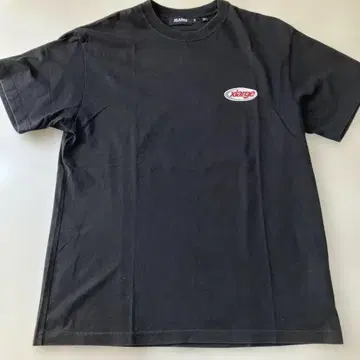 XLARGE 블랙 티셔츠 M 사이즈
