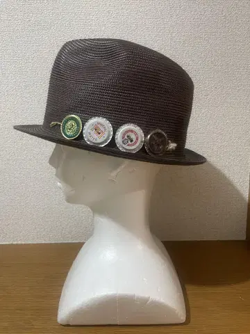 오버라이드 스트로우 햇