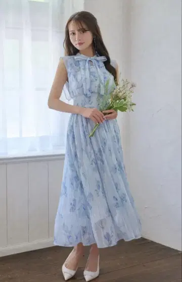 tocco 리본 포함 허리 셔링 플라워 프린트 플리츠 원피스