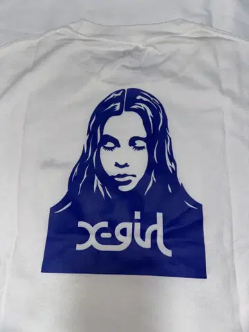 신상품! x-girl 화이트 티셔츠 페이스 로고 그래픽