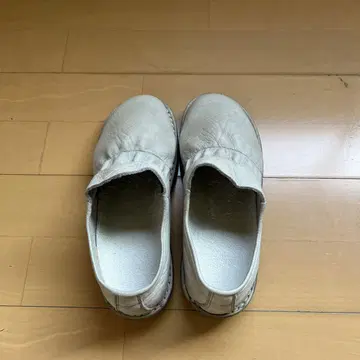 트리픈 페일 그레이스 슬립온 사이즈 24cm~24.5cm