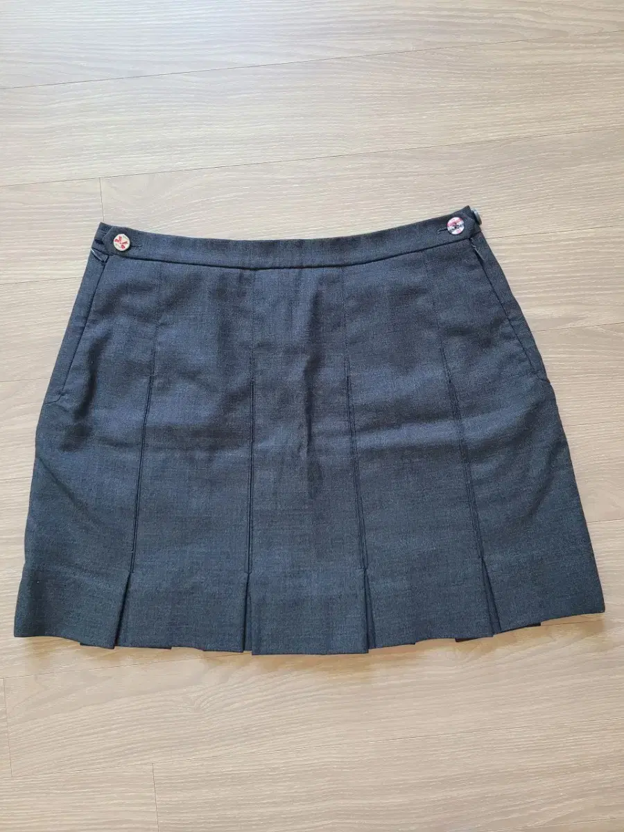 Used spring/autumn school uniform short skirt
