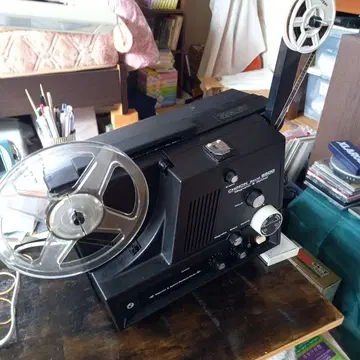 치논 8mm 영사기와 영사 필름 4권