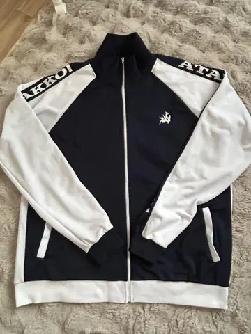 새로운 학교 리더 저리 상의만 XXL