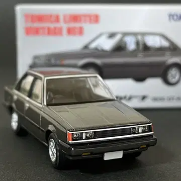 절판 도요타 카리나 1600 GT-R 토미카 리미티드 빈티지 네오
