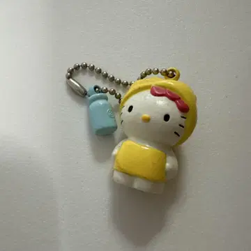 목욕탕에서 나온 헬로키티 키링 k17