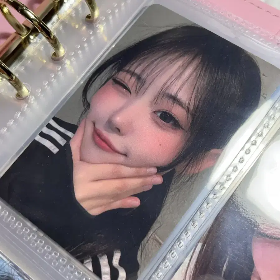 QWER Hina Weverse Preorder Benefit on Bunjang Global Site.