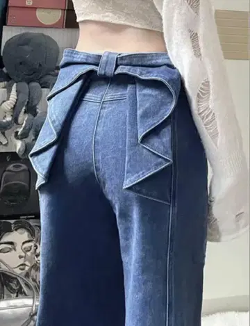 리본 포함 다크 블루 스트레이트 데님 팬츠